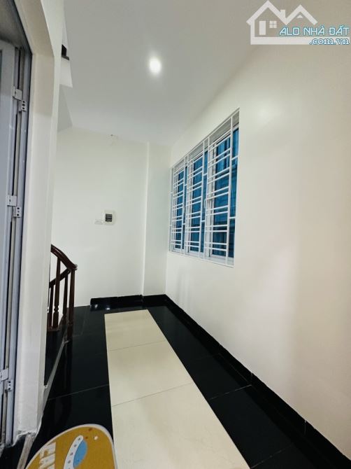 CĂN GÓC - ĐÌNH THÔN - 2 MẶT TIỀN - OTO ĐỖ CỬA Chỉ 9,x tỷ - 3