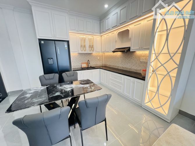💥Nhà 3 tầng tân cổ điển kiệt ô tô Phạm Văn Đồng , TP Huế Full nội thất xịn - 3