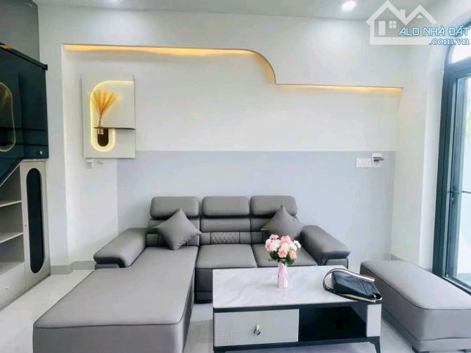 NHÀ HOÀN CÔNG SIÊU ĐẸP 120m2, TẶNG NỘI THẤT, KẾ ỦY BAN, TRƯỜNG HỌC VÀ BỆNH VIỆN CÁCH 500m - 3