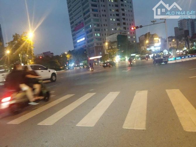 Nhà cực hiếm Dốc Tam Đa, Thụy Khuê - 39m2 x 5 tầng 6 ngủ - Giá 8,8 tỷ - Trung tâm tây hồ - 3
