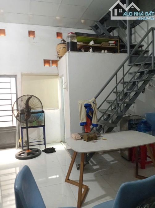 Cho thuê Kho 4,5x18 có gác suốt, hẻm thông Xe Tải Gò Vấp - 3