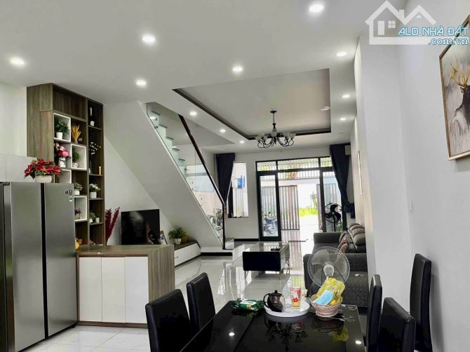 Hot! Nhà 3lầu đẳng cấp hiện đại 100m2 mặt 5m hướng ĐN KĐT Hà Quang 2 giá 9,5 tỷ - 3