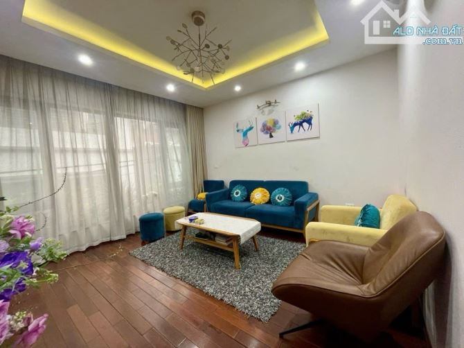 Bán nhà phố Ngọc Thụy, 70m2- 5T- mt4.5m- hơn 11 tỷ,  gần cầu Long Biên, ô tô thông các ngả - 3