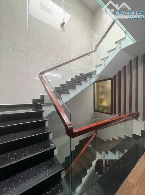 NẶT TIỀN NGUYỄN VĂN NGHI NGANG 4.2 X 25 KINH DOANH SIÊU TIỆN ÍCH HIẾM NHÀ BÁN - 3
