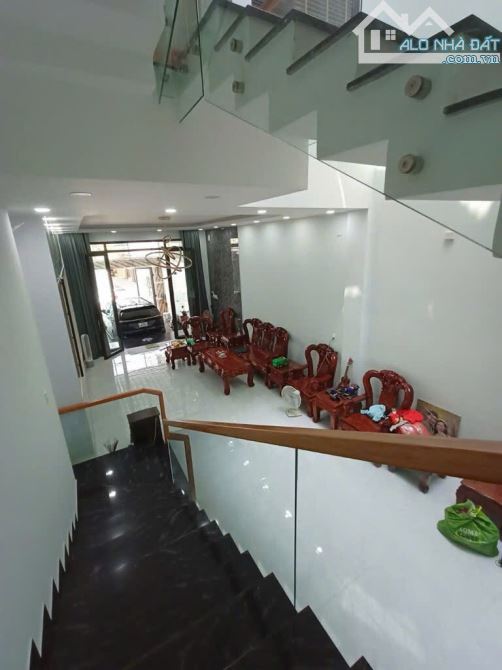 NHÀ ĐẸP LUNG LINH CHÍNH CHỦ XÂY Ở, CHUYỂN SANG BIỆT THỰ Ở NÊN BÁN LỖ - 3