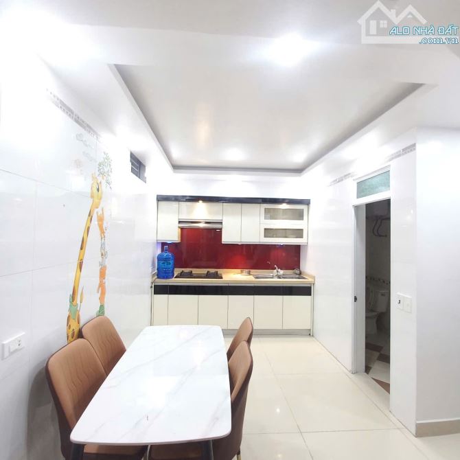 Bán nhà 3,5 tầng độc lập về ở luôn ngõ 285 Miếu Hai Xã - 3