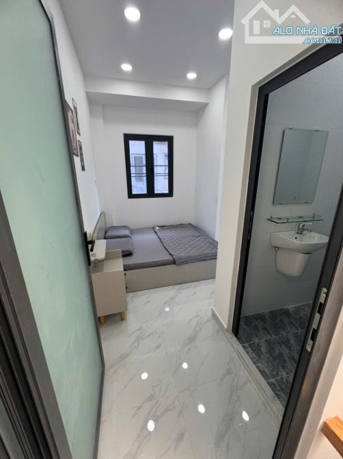 NHÀ 1/ HẺM XE 3 GÁC VI VU, ĐƯỜNG BÙI ĐÌNH TUÝ - BÌNH THẠNH. 30m2, 2 phòng ngủ - 3
