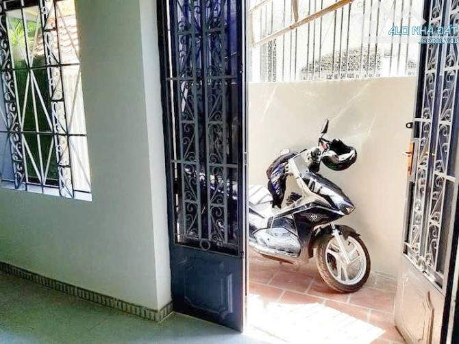 BÁN NHÀ 3 MẶT TIỀN HẺM ĐOÀN TRẦN NGHIỆP CHỈ 2TỶ5 GẦN BIỂN - 3