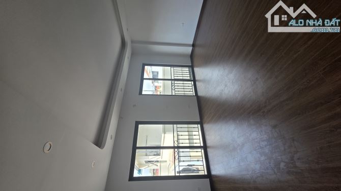 B.Á.N NHÀ GẦN LAI XÁ , THANG MÁY NHẬP,  SÁT SÂN CHƠI , 2 THOÁNG, Ở SƯỚNG  46M2, 7 TỶ 6 - 3