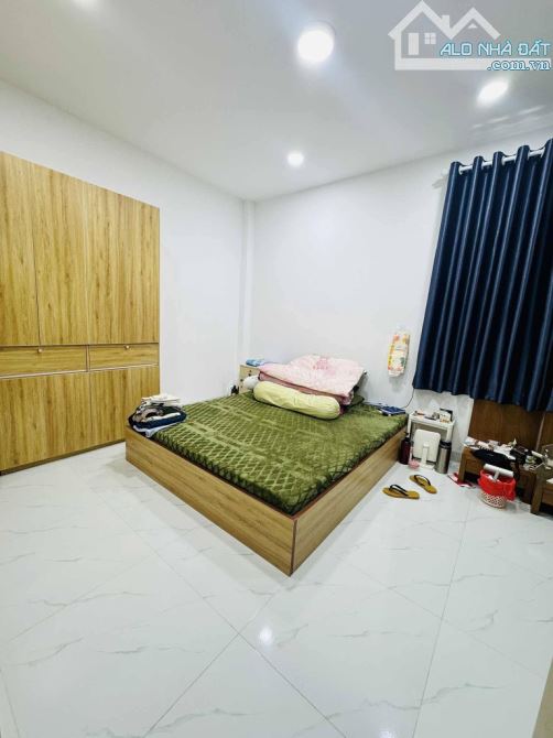 Nhà HÀNG XÓM EMART, Bùi Quang Là, Gò Vấp, 2 Tầng - 2PN,WC - DT 44m2  - Hơn 4 tỷ - 3