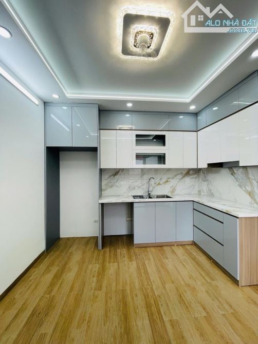 Siêu Phẩm Trần Hữu Tước - Nguyễn Lương Bằng, 43m*7T*TM, Ôtô Cổng. SDCC - 3