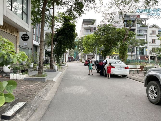 Bán 88,2m2 đất đấu giá Việt Hưng sau lưng mặt phố Đào Đình Luyện. Gần công viên, sổ đỏ chí - 3