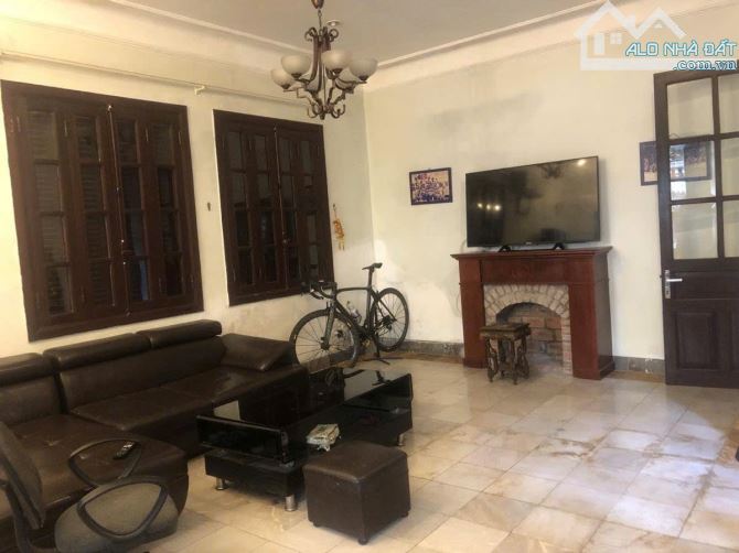 BIỆT THỰ HỒ TÂY 3 TẦNG LÔ GÓC NGÕ TỪ HOA SỔ NỞ HẬU 180M² GIÁ 68 TỶ - 3