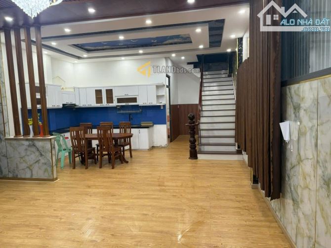 Mặt nhà mặt tiền Hoàng Diệu P5 Đà Lạt chỉ 6 tỷ ngang 6.4m - 3