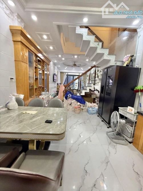 HIẾM ,RỘNG, RẺ _NỘI THẤT ĐẸP _XE HƠI NGỦ TRONG NHÀ _DT 60M2_4TẦNG_ LÊ TRỌNG TẤN _BÌNH TÂN - 3