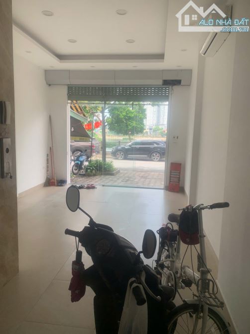 Cho thuê nhà 4,5 tầng, có thang máy, 2 mặt đường ven hồ Hạ Đình Thanh Xuân Hà Nội - 3