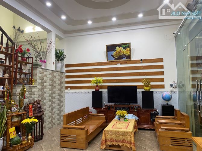 BÁN NHANH nhà 3 tầng, DT đất 200m2, MT Nguyễn Diêu, Quy Nhơn - 3
