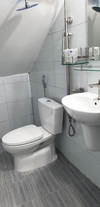 BÁN NHÀ ĐỐI DIỆN CÔNG VIÊN 23/9 NGAY TRUNG TÂM Q1.  4,8 X 9M 11 TỶ GIẢM CÒN 9,5 TỶ - 3