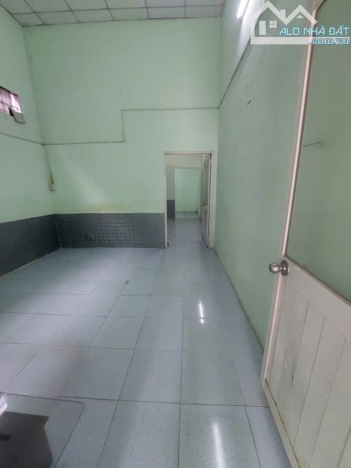 Bán căn nhà cấp 4 với diện tích 4x20,1m hẻm 5m thông chỉ 5,45 tỷ - 3