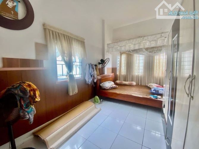 🎉🎉— BÁN NHÀ 2 TẦNG RƯỠI KÈM 4 PHONG TRỌ CÓ THU NHẬP- - NGAY CHỢ HOÀ KHÁNH - 3