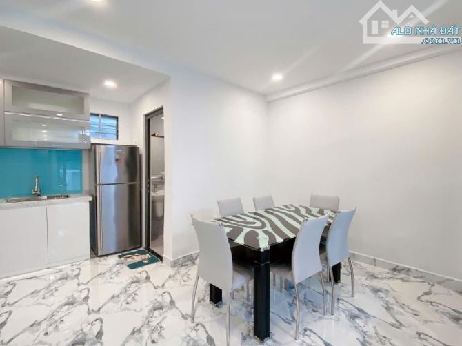 SIÊU PHẨM TÂN BÌNH - GIÁP CÔNG VIÊN HOÀNG VĂN THỤ - 3 TẦNG - 40m2 - NHỈNH 6 TỶ - 3