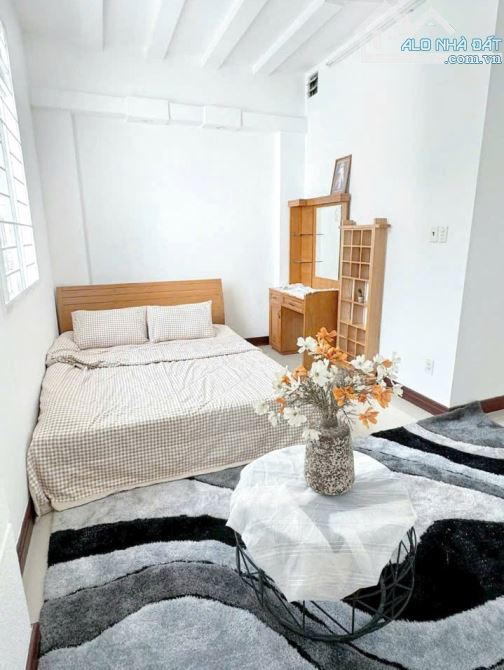 Bán Biệt Thự MT đường Số 9 KDC Ấp5 Pp ngay bến xe Q8 - 3
