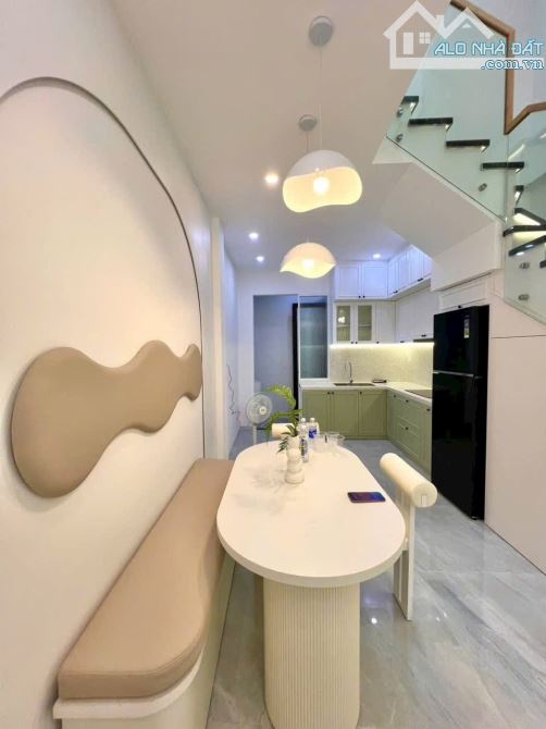 3 tầng kiệt Hoàng Diệu - Hải Châu gần Cầu Rồng giá nhỉnh 4ty - 3