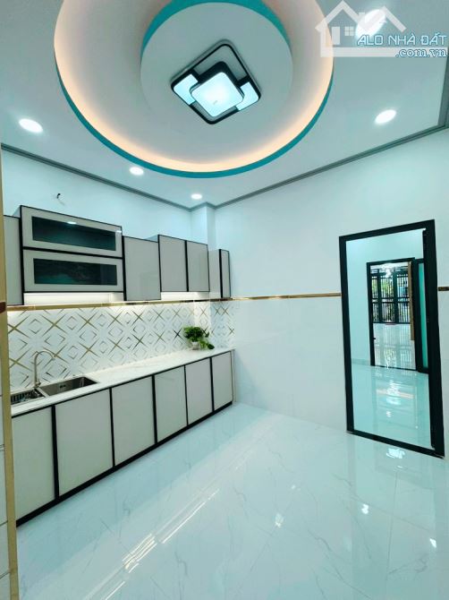 BÁN NHÀ 2 MẶT HẺM GẦN TÂN HOÀ ĐÔNG 3TẦNG MỚI ĐẸP 80M2 6PN VÀI BƯỚC RA MẶT TIỀN GIÁ 7.X TỶ - 3