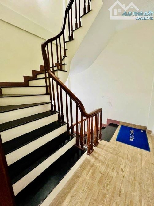 🏡 CHỈ 8 TỶ SỞ HỮU NGAY NHÀ LÊ QUANG ĐẠO – NGÕ NÔNG, GẦN Ô TÔ – 5 TẦNG ĐẸP Ở NGAY - 3