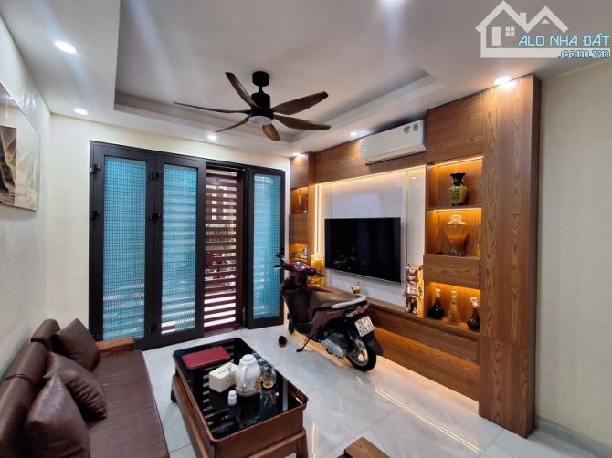 Bán Gấp Nhà Ngõ 264 Ngọc Thụy, Long Biên, 34m2, 5 Tầng, Ô Tô, Phân Lô, Full đồ - 3