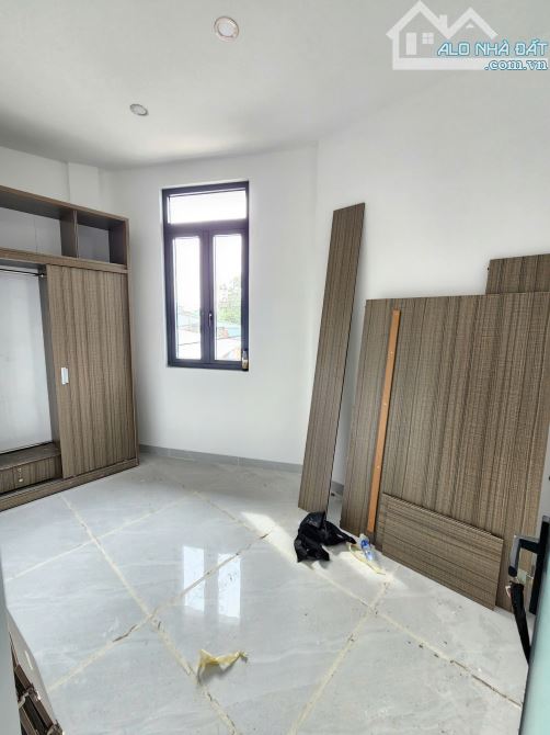 Bán nhà 2 mặt tiền chỉ 3,18 tỷ gần đường Thủ Khoa Huân p.Thuận Giao, Tp.Thuận An M6940 - 3