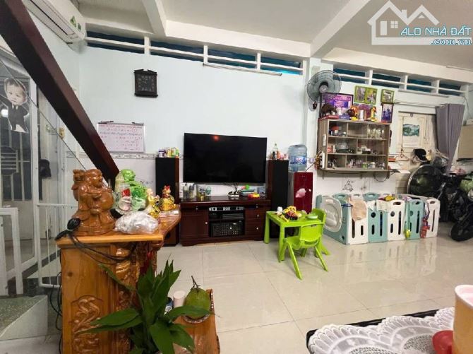 Bán nhà Dương Bá Trạc, Quận 8, 3 Tầng, Hẻm thông thoáng, 4,6x13m, chỉ 5,2 tỷ - 3
