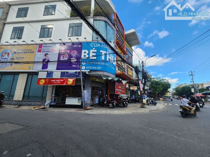 🔥 BÁN ĐẤT TẶNG NHÀ 2 TẦNG – 300M² MẶT TIỀN KINH DOANH CHỢ HÒA KHÁNH 🔥  📍 Vị trí đắc địa - 3