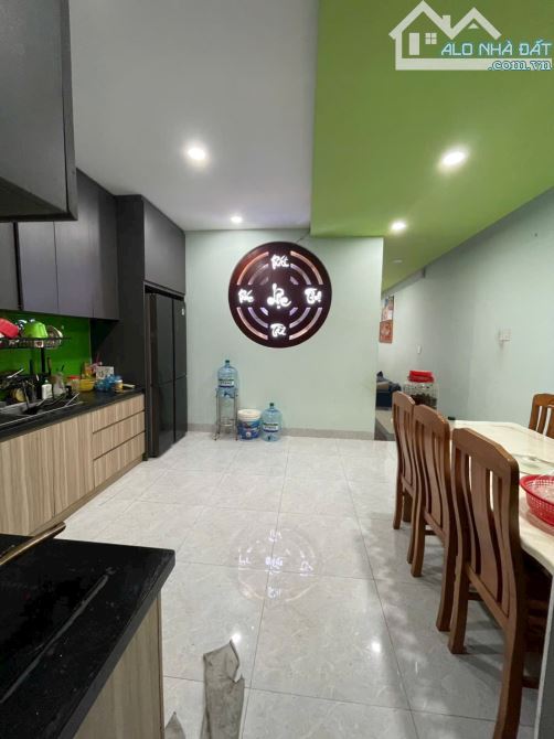 Bán nhà  3 Tầng Cực Đẹp 88m² Ngang 5m –Đường 9m  – Gần Đại Học, CNC, FPT – Chỉ 5.2 Tỷ - 3