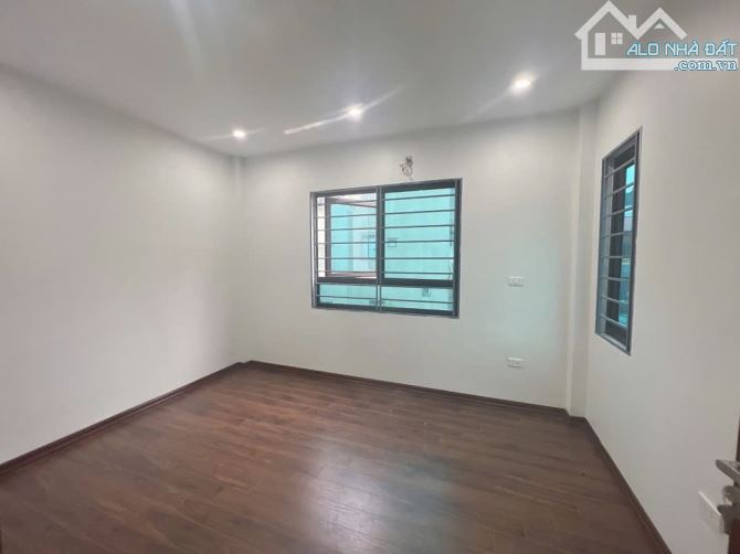 LÔ GÓC CẦU CỐC - OTO TRÁNH - FULL TIỆN ÍCH - 40M2 - 5 TẦNG - 6.85 TỶ (CTL6982) - 3