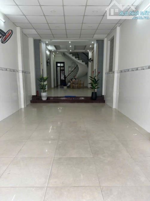 Nhỉnh 12 tỷ sở hữu MTKD sầm uất Nguyễn Văn Quá 100m2 ngang 4.1m 4 lầu gần chợ Cây Sộp. - 3
