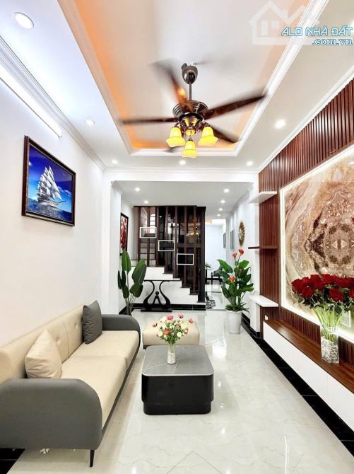 HÀNG HIẾM MINH KHAI - 5 TẦNG THANG MÁY - NGÕ 3 GÁC - 30M RA MẶT NGÕ Ô TÔ KINH DOANH. - 3