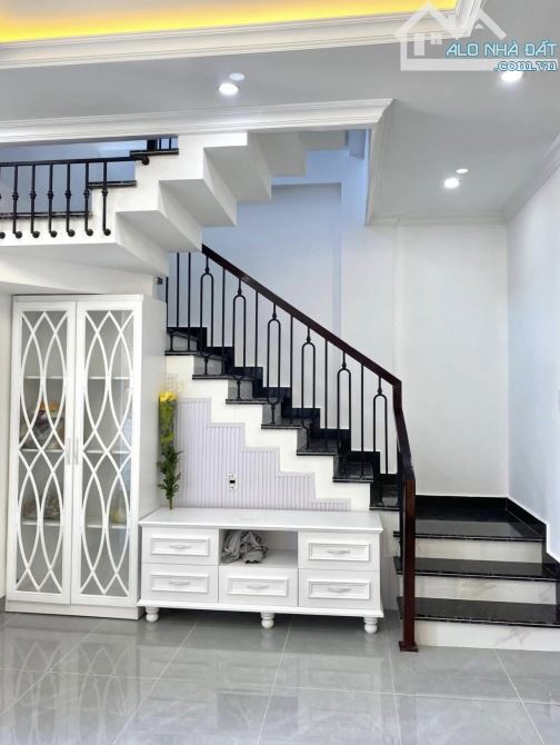 Bán Nhà 3 Tầng Tân Cổ Điển Kiệt Ô Tô Tránh Nhau Phạm Văn Đồng Full Nội Thất - 3