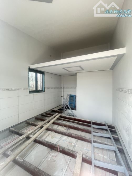 Bán nhà NGAY CHỢ PHÚ HOÀ - giáp Q10 3/2 - Lê Đại Hành - 15m2 - 2 Tầng - 2.1 tỷ - 3