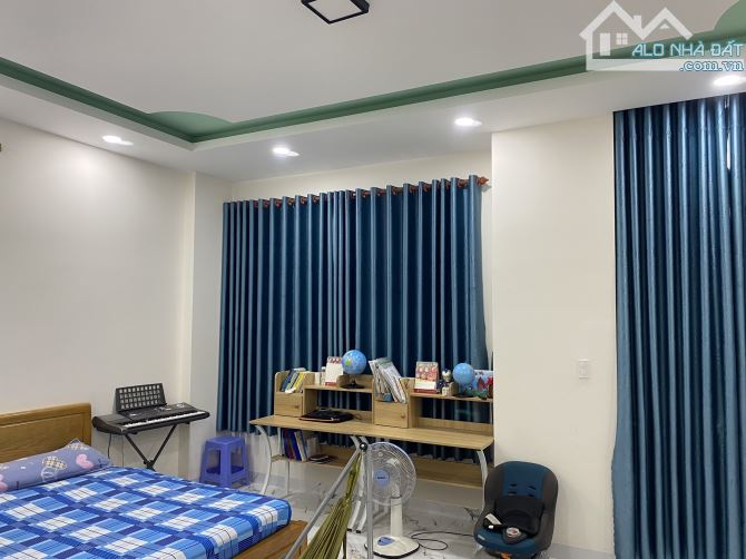 Bán gấppp..Giá 4,9 tỷ tl thêm. Nhà 1T2L 1tum kdc Bửu Hoà, Biên Hoà. 6x19,2m 115m. Đường 8m - 4