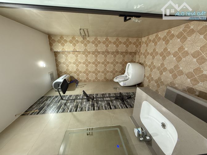 Nhà 4 tầng sân cổng độc lập,toàn bộ hệ thống tự động tại  Phủ Thượng đoạn - 4