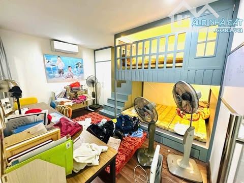 CHUNG CƯ VIP - ĐẲNG CẤP THƯỢNG LƯU - KHÔNG GIAN SỐNG MIỄN CHÊ - 3PN  2WC - NỘI THẤT SANG - 4