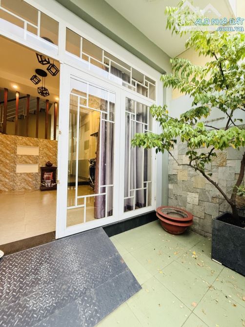 💎 🏰 BIỆT THỰ LÂU ĐÀI 🔥 VIP – DT 432M² ( 12 X 36 ) – 4 TẦNG – SỔ HỒNG VUÔNG VỨC - GIÁ28T - 4