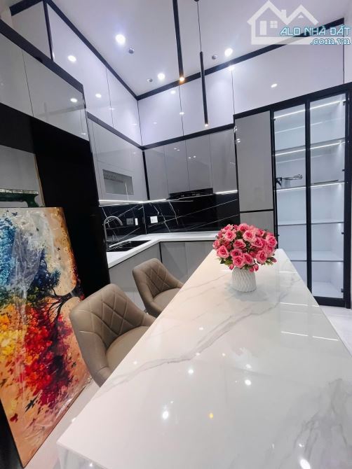 🌺Nhà xây độc lập vị trí sát vỉa hè tại ngã 4 phố Tô Hiệu - Trần Nguyên Hãn. - 3