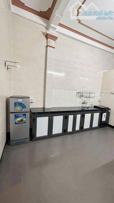 CHO THUÊ NHÀ 2 TẦNG KIỆT Ô TÔ ĐẶNG HUY TRỨ, TP HUẾ - 4