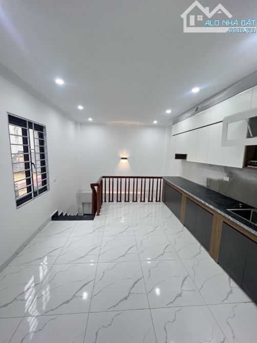 Bán nhà Lạc Thị Ngọc Hồi ~40m 5 tầng ô tô lô góc quanh 6 Tỷ - 4
