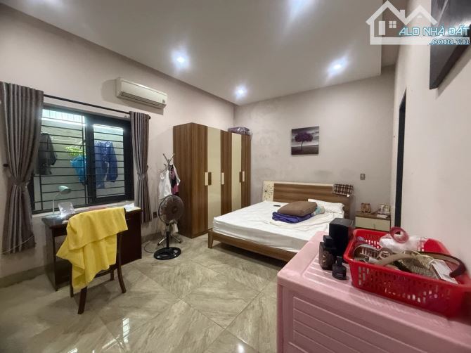 SẬP HẦM - BIỆT THỰ SÂN VƯỜN DT 175 M2 - MTKD ĐƯỜNG 5M SÁT TIỂU LA - CHỈ 12.X TỶ - 4