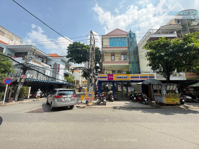Chính Chủ - Cần Bán Góc 2MT Nguyễn Gia Trí -Võ Oanh - 8*20m 4Tầng - Hdt 210tr- Gía: 63Tỷ - 4