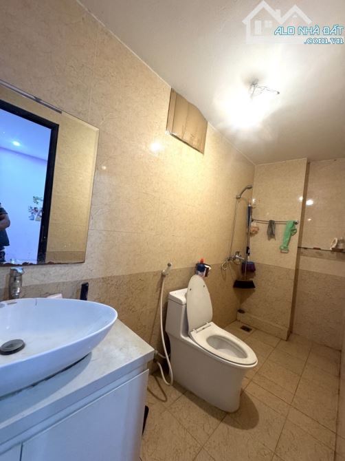 Bán nhà đại đồng 5 tầng dân xây phân lô ô tô tránh vào nhà hoàng mai - 4