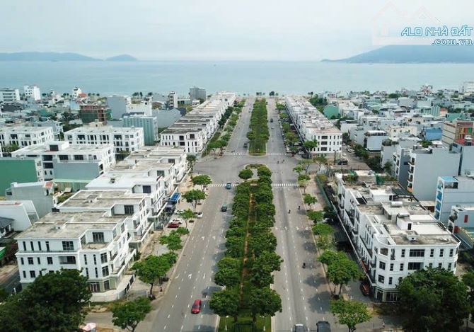 Bán Shophouse 4 tầng - Góc 2 mặt tiền đường Nguyễn Sinh Sắc - 4